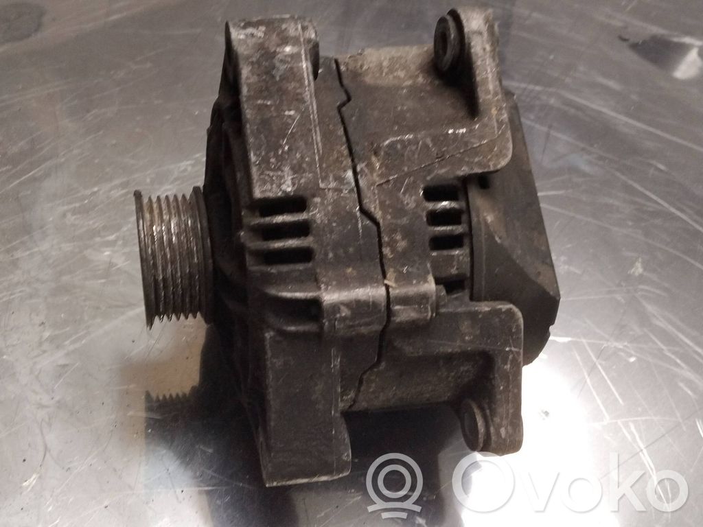 Opel Omega B2 Alternador 
