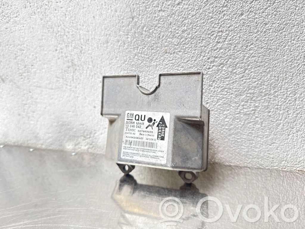 Opel Astra H Airbag control unit/module 
