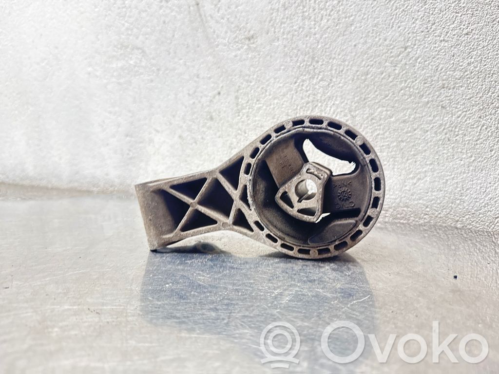 Engine mount bracket   13228305