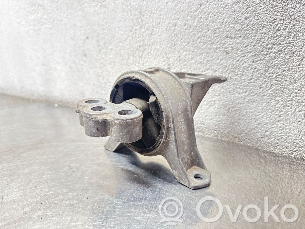 Engine mount bracket   90539246