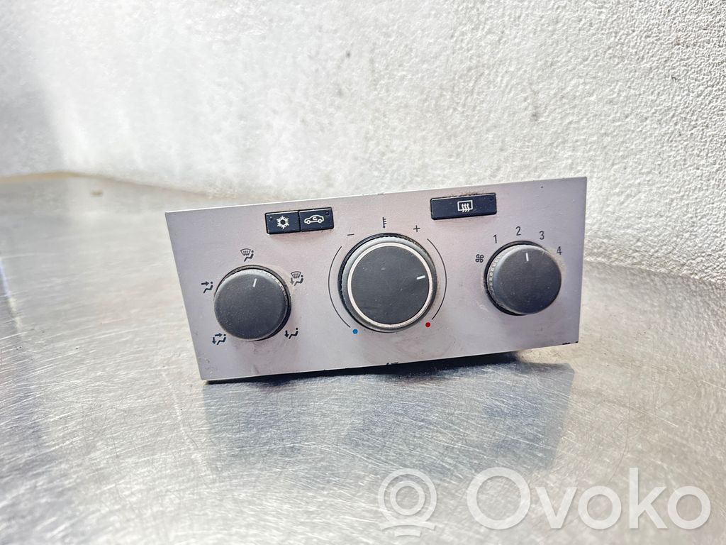 Opel Astra H Panel klimatyzacji 