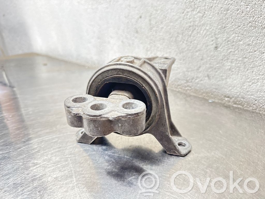 Opel Astra G Engine mount bracket 
