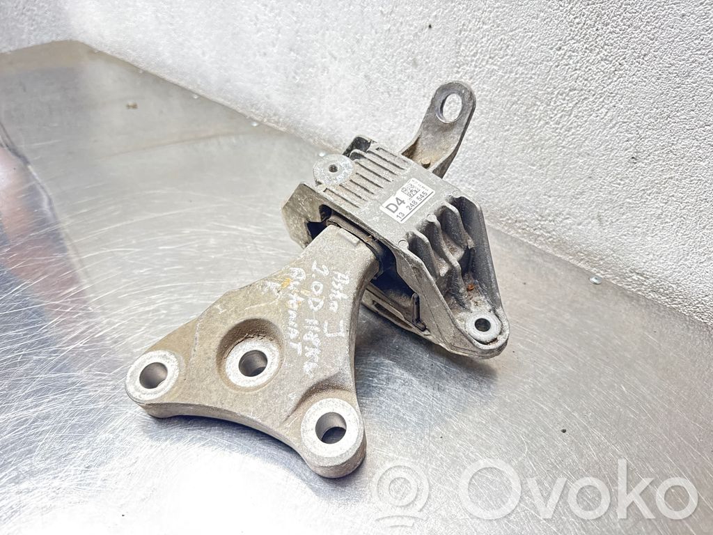 Opel Astra J Engine mount bracket 