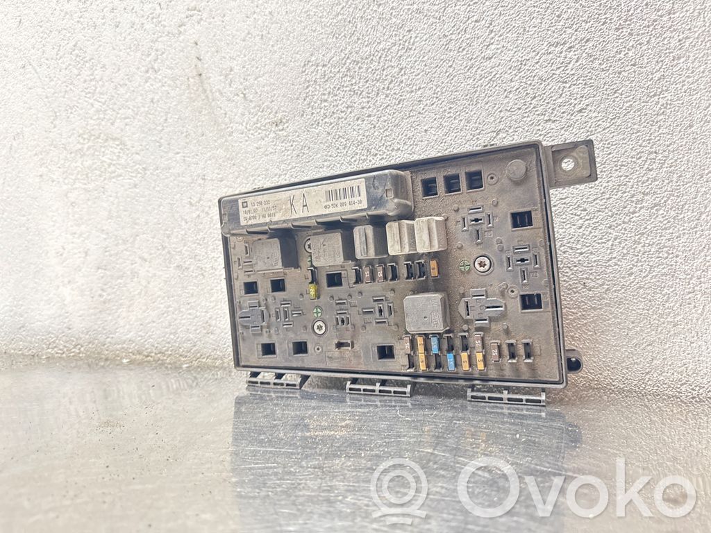 Opel Astra H Fuse module 