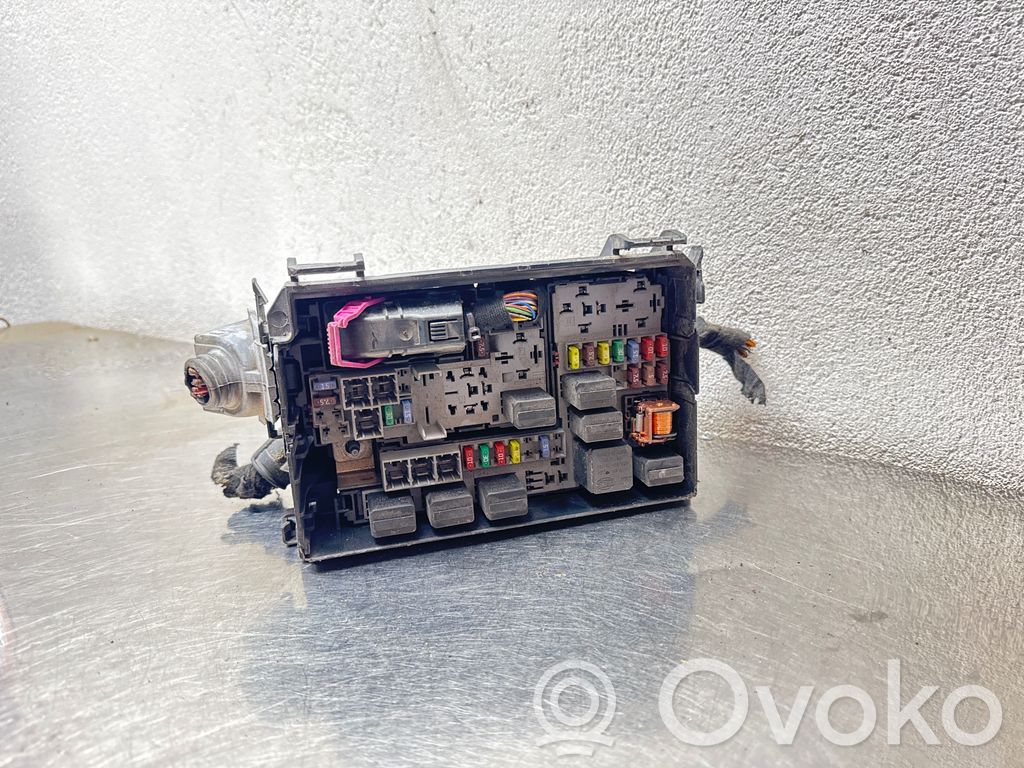 Opel Corsa D Fuse module 