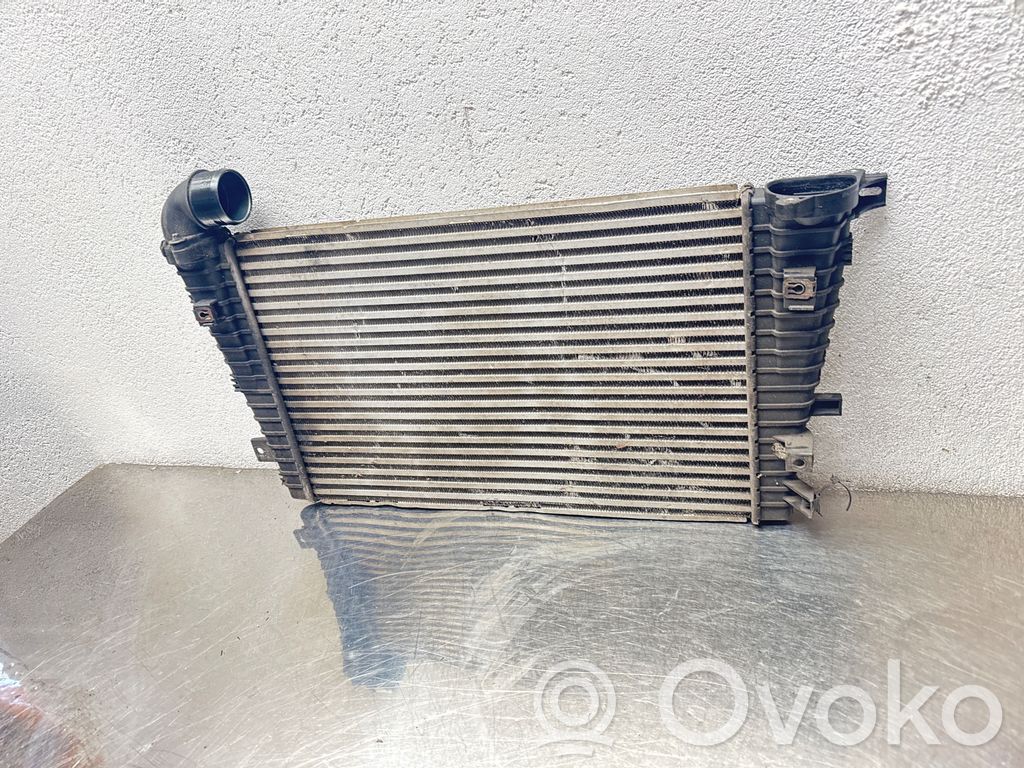 Opel Zafira B Interkūlerio radiatorius 