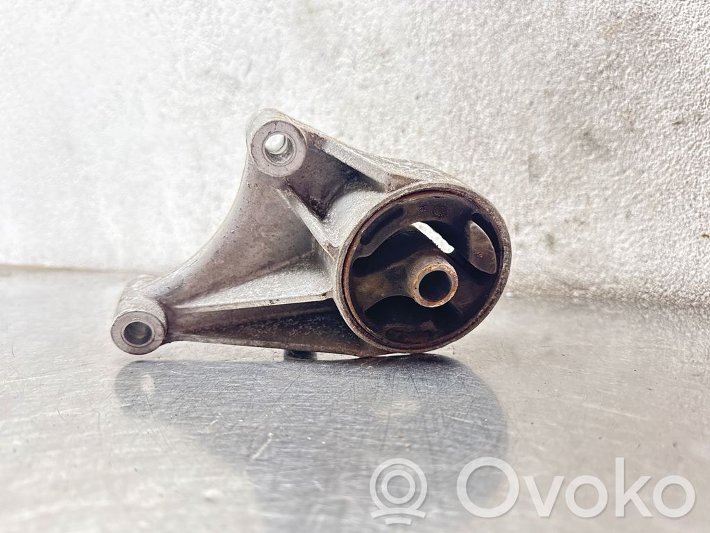 Engine mount bracket   13125635,511671286