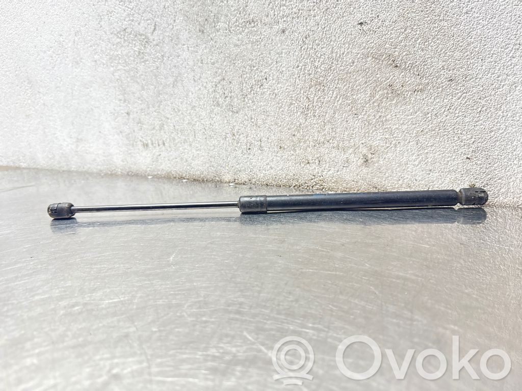 Opel Corsa C Tailgate/trunk strut/damper 
