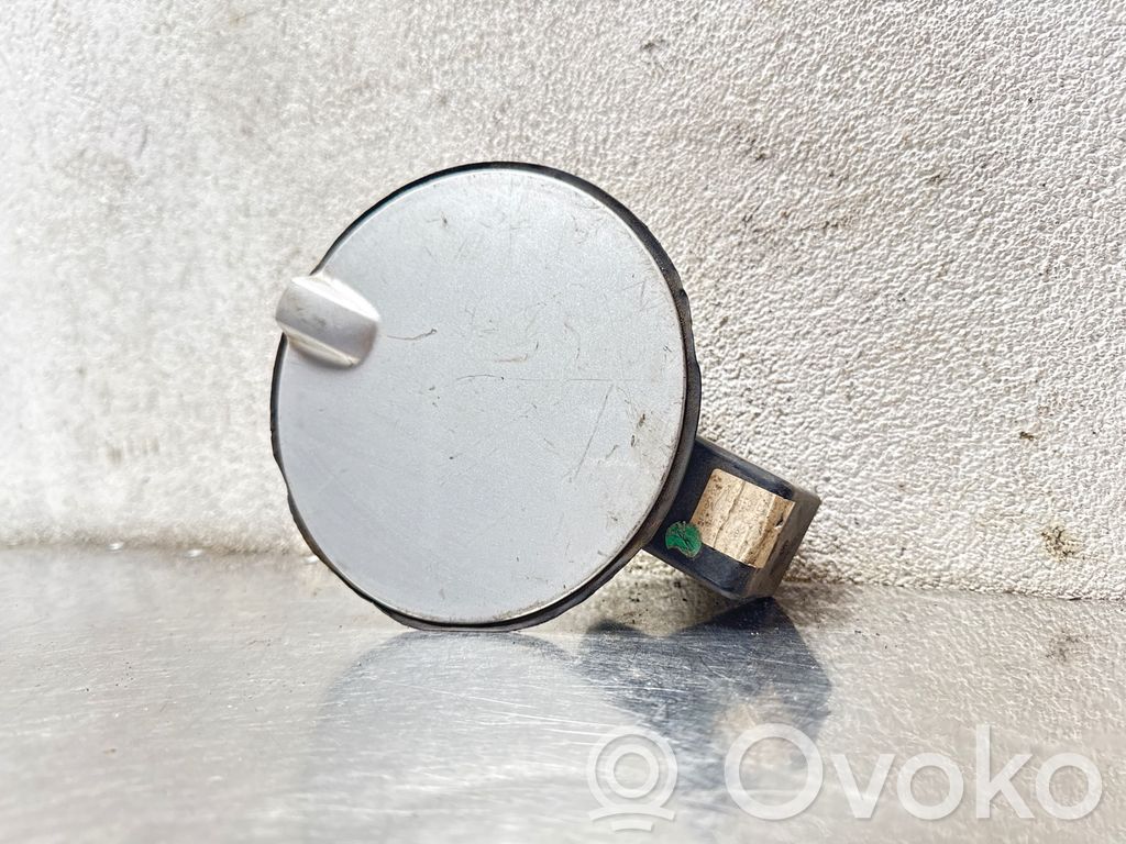 Opel Astra H Klapka wlewu paliwa 