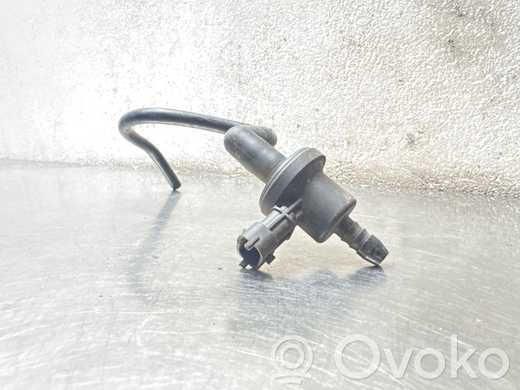 Opel Zafira B Válvula de vacío 