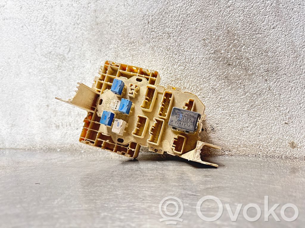 Opel Agila B Fuse module 