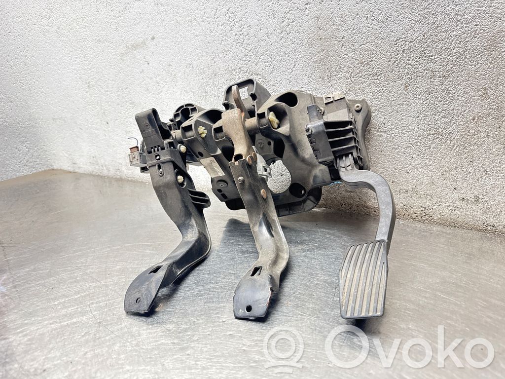 Opel Corsa D Poljinkokoonpano 