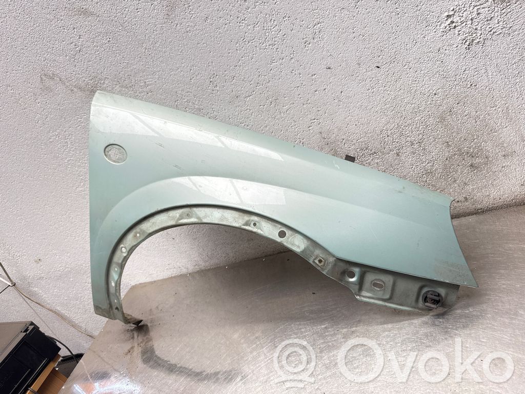 Opel Corsa B Sparnas 