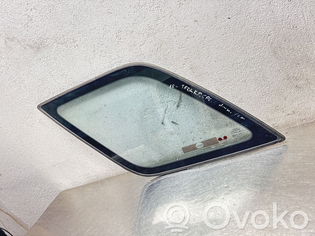 Opel Frontera B Rear side window 