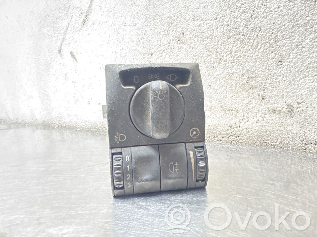 Opel Omega B1 Light switch 