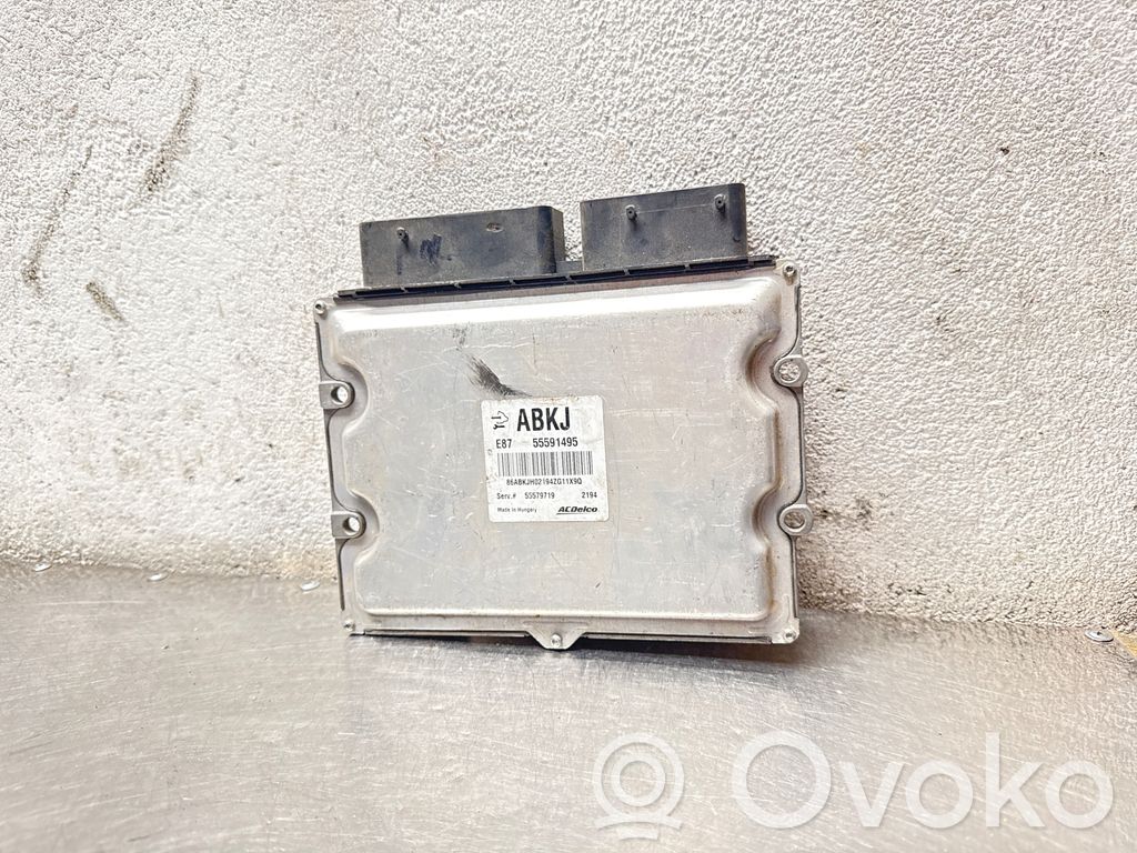 Opel Astra J Unidad de control/módulo del motor 