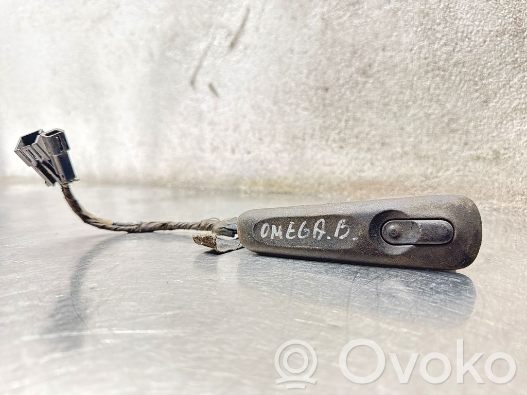 Opel Omega B2 Electric window control switch 