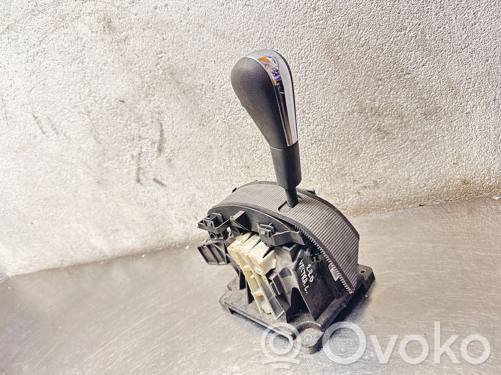 Opel Vectra C Lewarek zmiany biegów / górny 