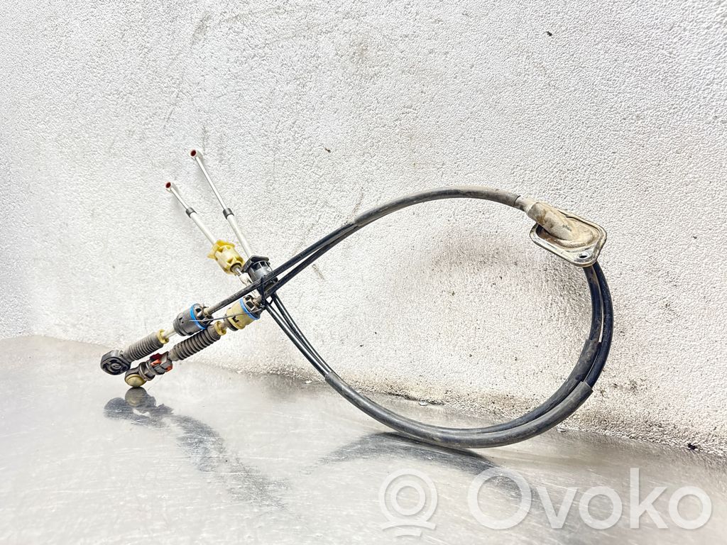 Volvo S60 Gear shift cable linkage 