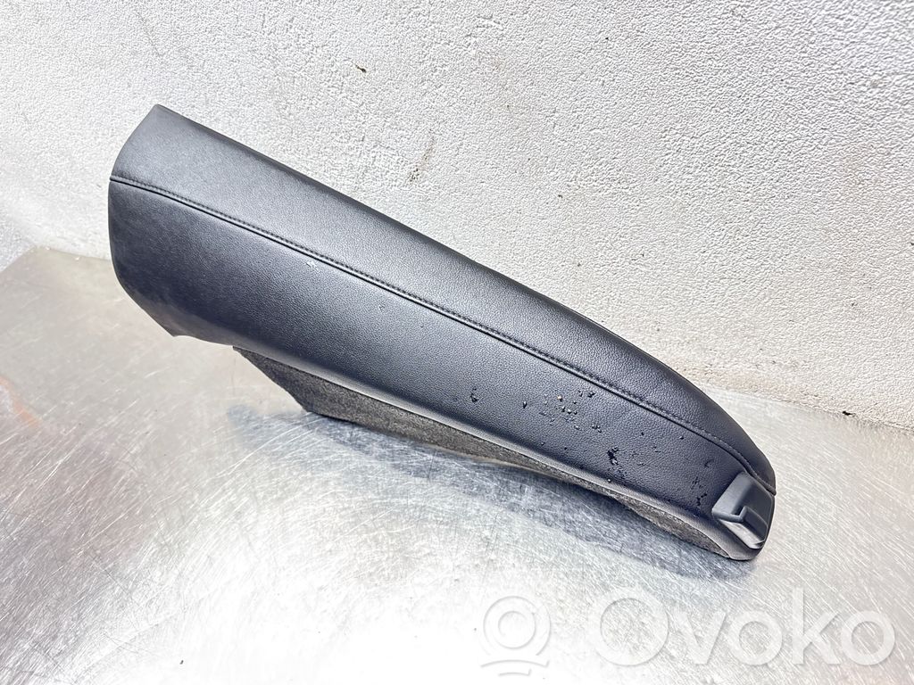Opel Insignia A Kita salono detalė 