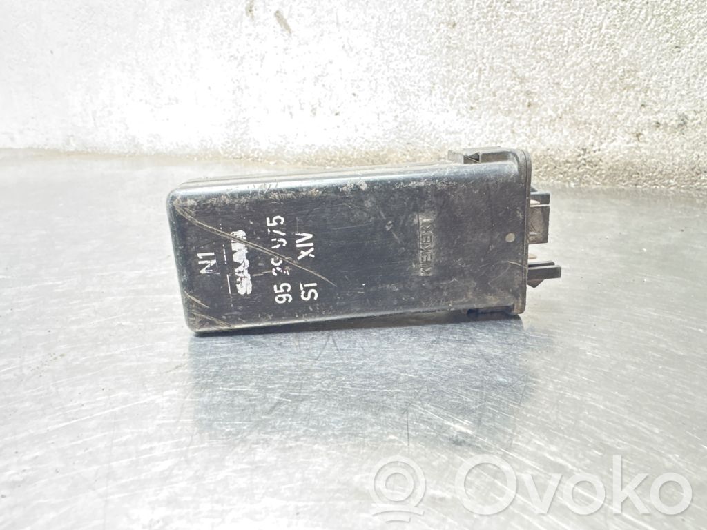 Saab 9000 CD Central locking relay 