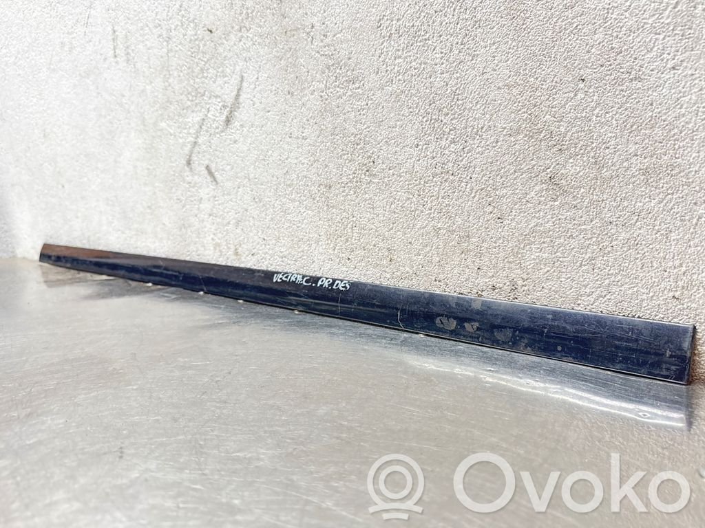Opel Vectra C Listwa drzwi przednich 