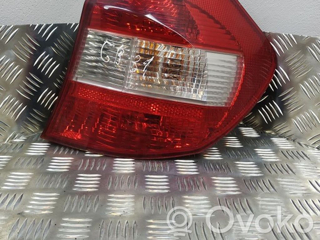Rear/tail lights   692450213
