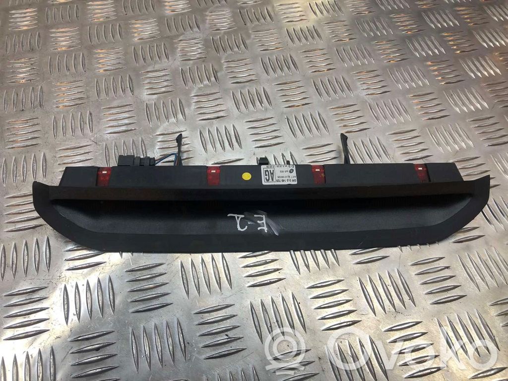 Opel Vectra C Kolmas/lisäjarruvalo 