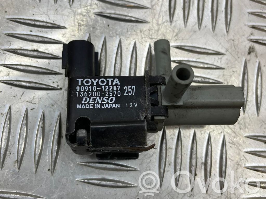 Toyota Corolla E120 E130 Electroválvula del turbo 