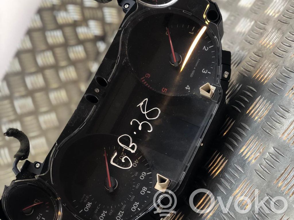 Audi A8 S8 D3 4E Speedometer (instrument cluster) 