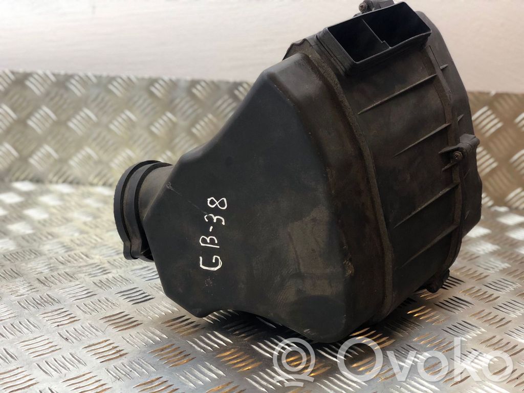 Audi A8 S8 D3 4E Oro filtro dėžė 