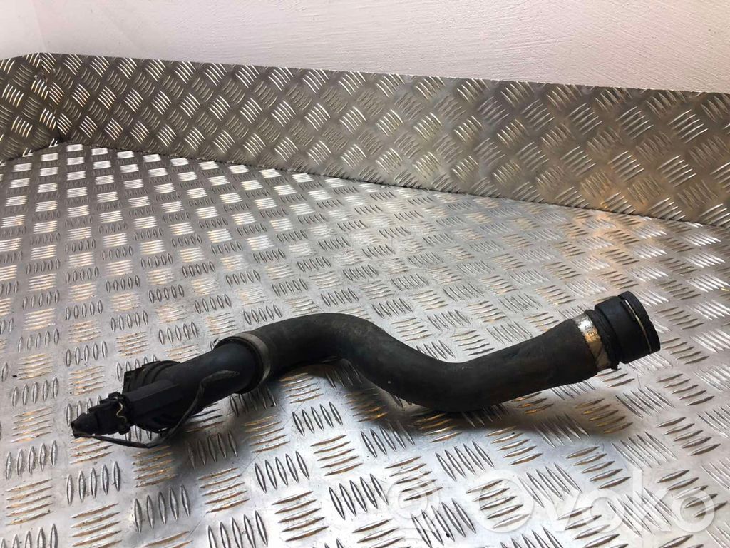 BMW 3 E90 E91 Engine coolant pipe/hose 