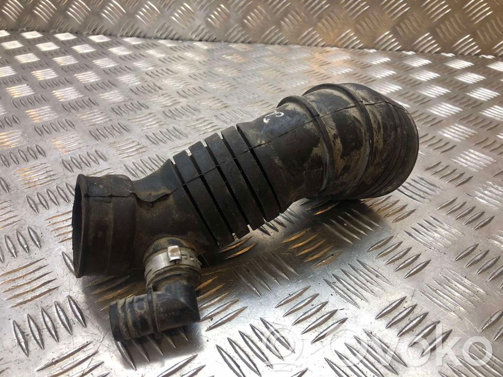 Volkswagen PASSAT B5.5 Turbo air intake inlet pipe/hose 