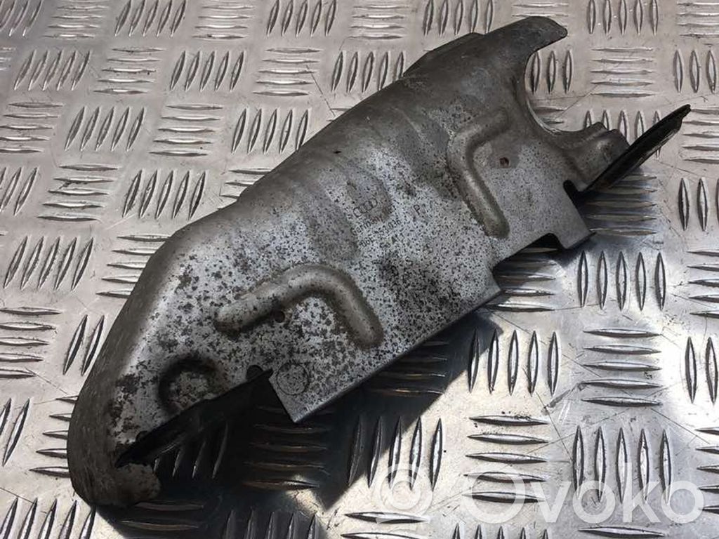 Audi A5 8T 8F Other engine bay part 