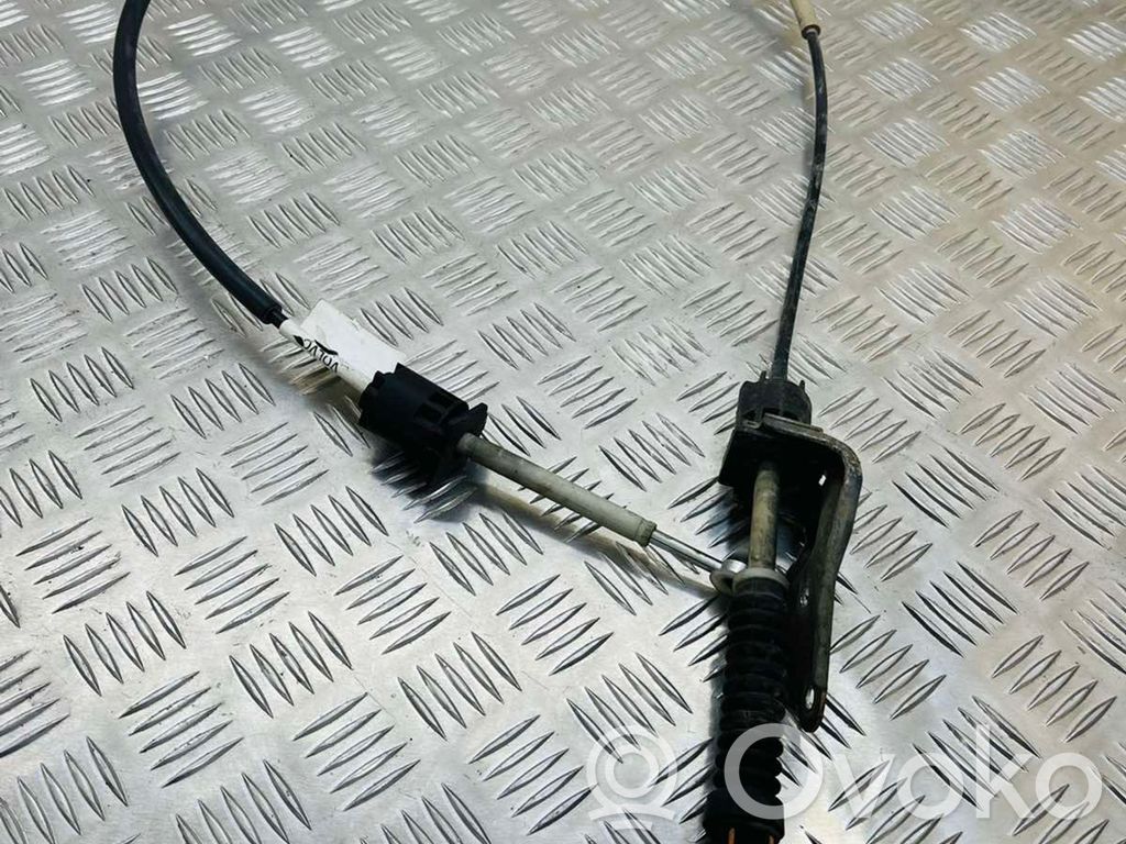 Volvo S60 Gear shift cable linkage 