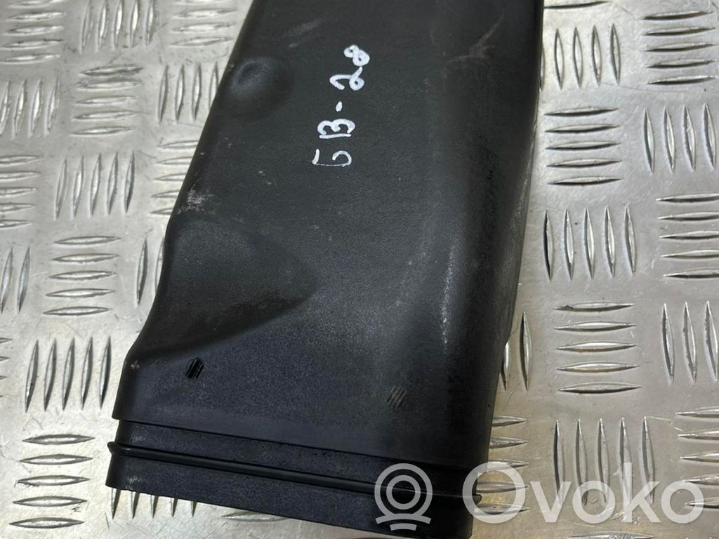 BMW 3 E90 E91 Air intake duct part 