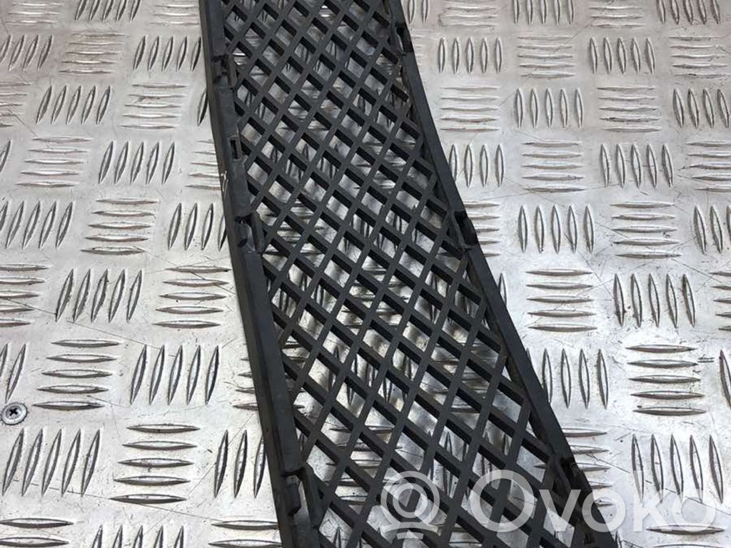 BMW 7 E65 E66 Front bumper lower grill 
