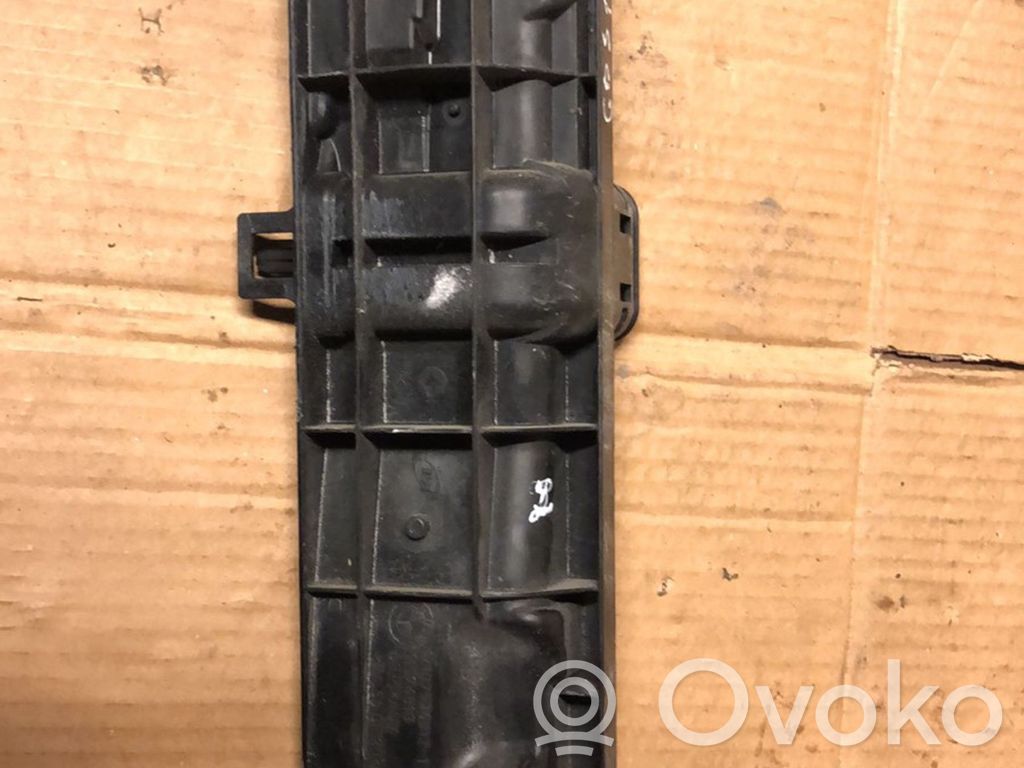 BMW 1 E81 E87 Radiator mount bracket 