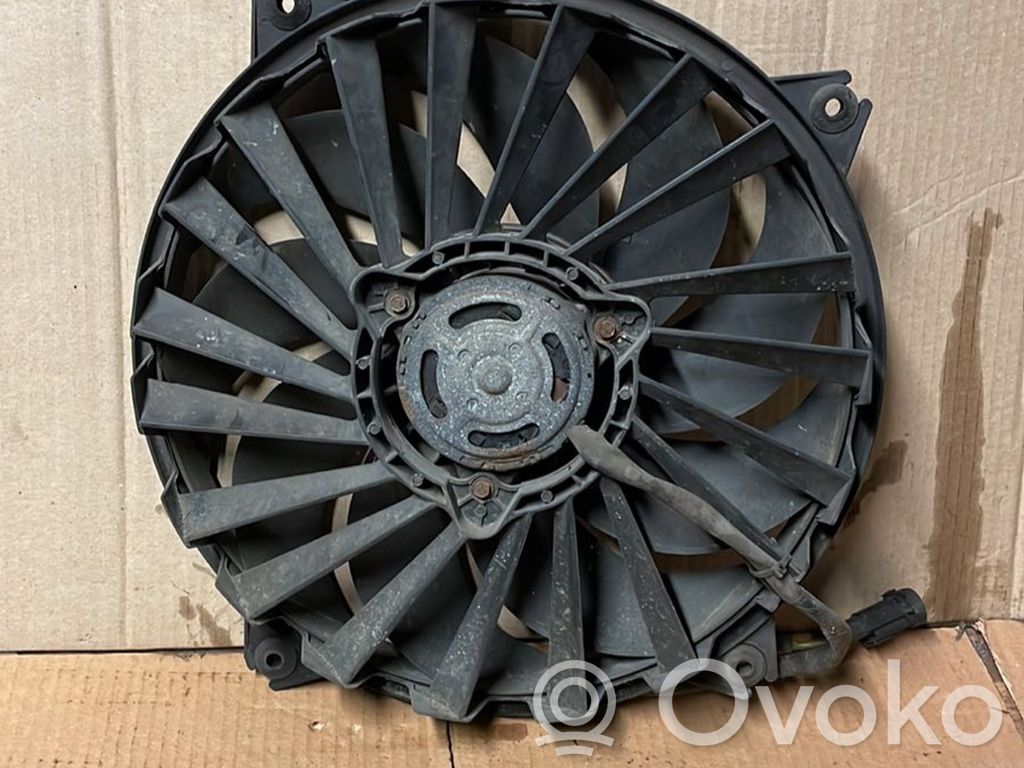 Peugeot Expert Elektrisks radiatoru ventilators 