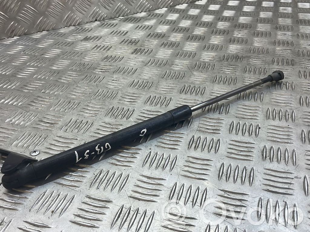 BMW 1 E81 E87 Tailgate/trunk strut/damper 