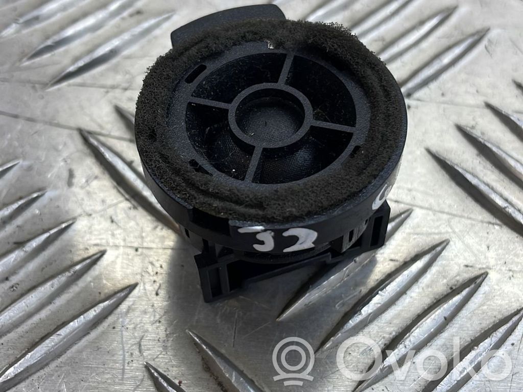Toyota Corolla Verso AR10 Front door speaker 