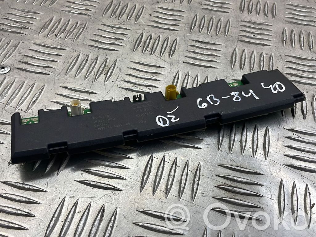 Audi A6 S6 C6 4F Antenos stiprintuvas 