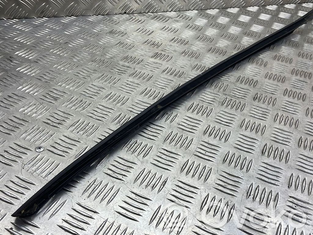 Audi A6 S6 C6 4F Windshield trim 