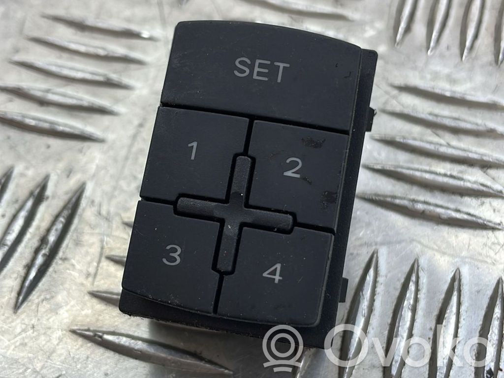 Audi A8 S8 D3 4E Switch for retractable tow bar 