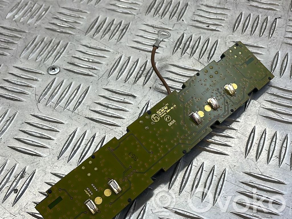 Audi A6 S6 C6 4F Antenos stiprintuvas 