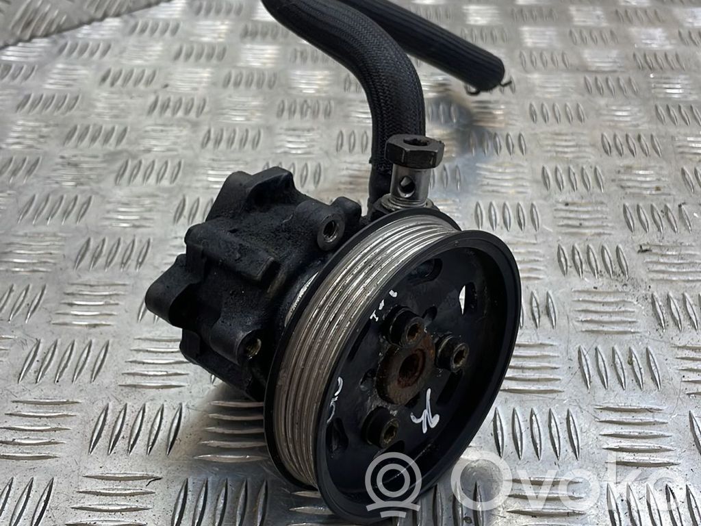 Audi A6 S6 C6 4F Ohjaustehostimen pumppu 