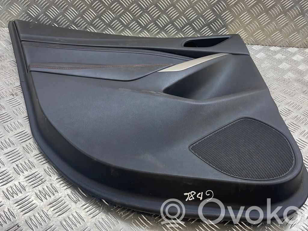 Mazda 6 Takaoven verhoilu 