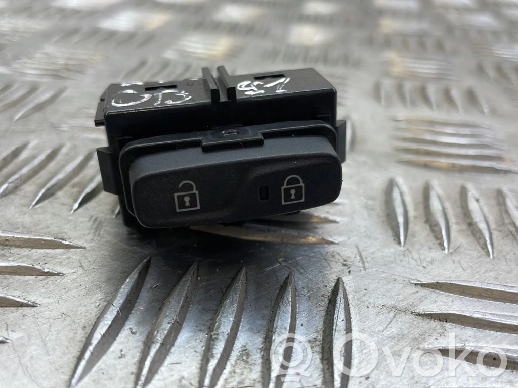 Volvo S60 Central locking switch button 