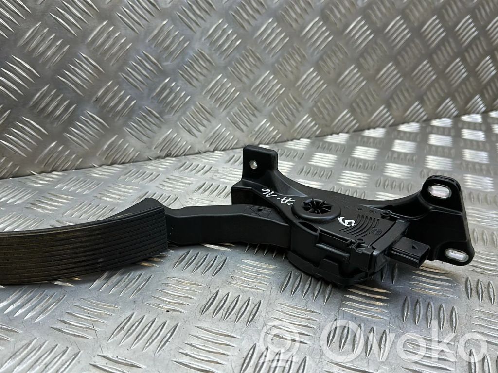 Jeep Grand Cherokee Akceleratoriaus pedalas 