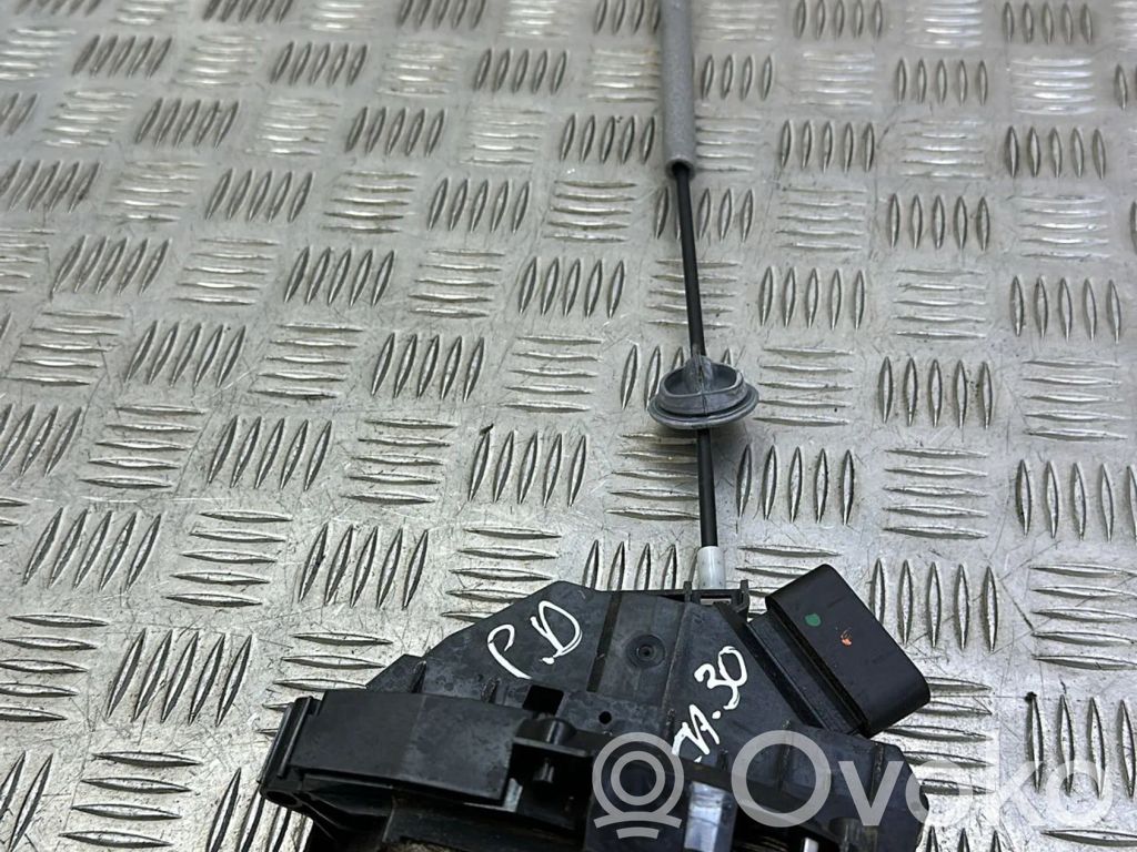 Volvo S60 Front door lock 